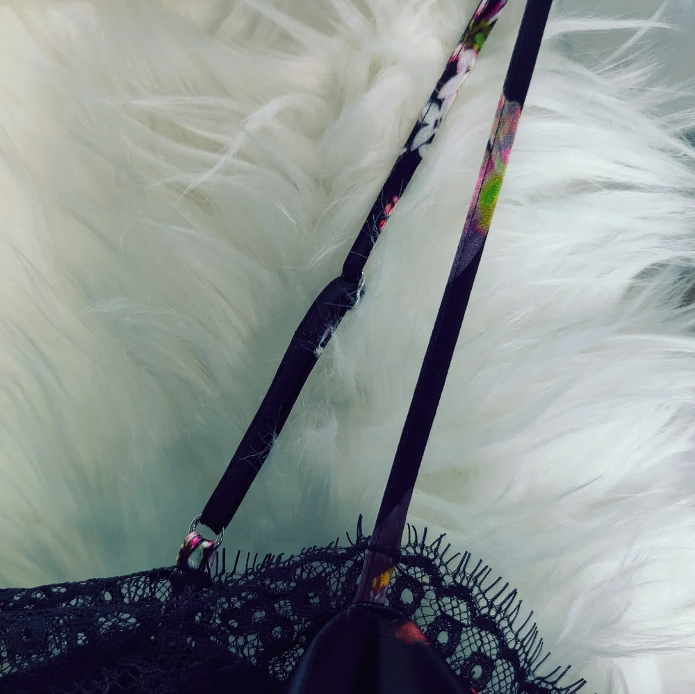 Victoria's Secret "CHERRY BLOSSOM" Body Suit Gorgeous MUST SEE❤️ peekaboo & lace - Picture 3 of 11